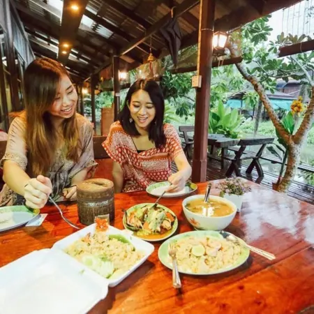 BaanSuanLeelawadee Resort Amphawa