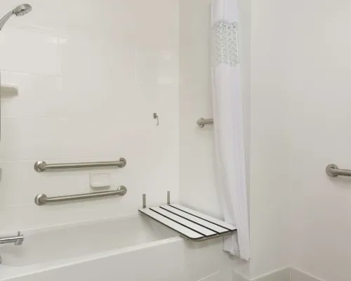 Hampton Inn North Olmsted Cleveland Airport Zimmer Photos