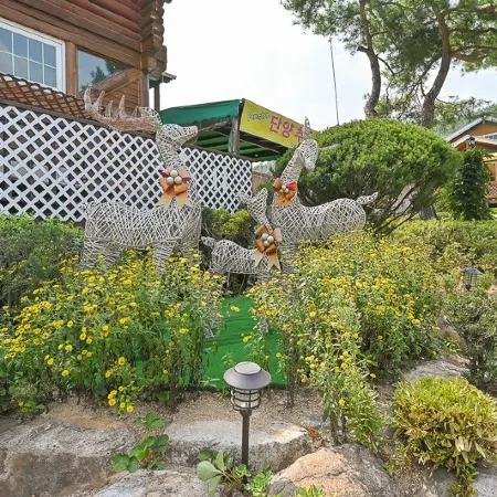 Danyang Memories Pension Отели рядом с достопримечательностью «Пещера Косу»