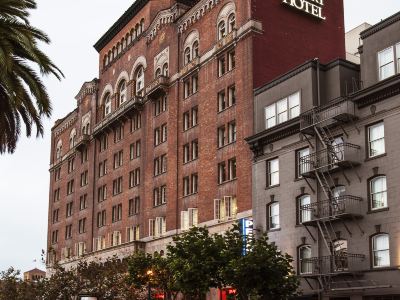 Harbor Court Hotel