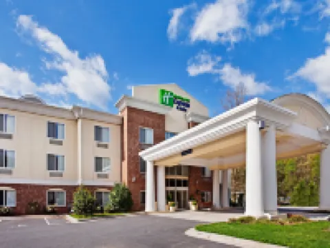 Holiday Inn Express & Suites CHEROKEE/CASINO by IHG Hotels in Cherokee