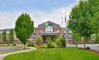 Holiday Inn Express & Suites Albany