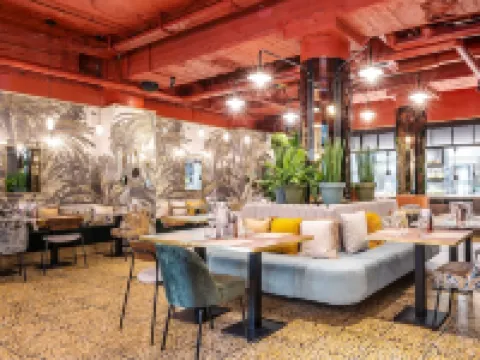 โรงแรม อินดิโก บรัสเซลส์-ซิตี้ บาย IHG โรงแรมในบรัสเซลส์