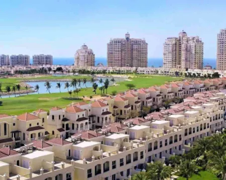 Newly Renovated Gulf Studio with Gym Beach Pool Access 奧扎瑞哈奧哈馬酒店