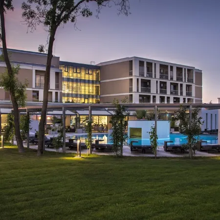 Aura Hotel Adults Only