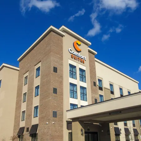 Comfort Suites