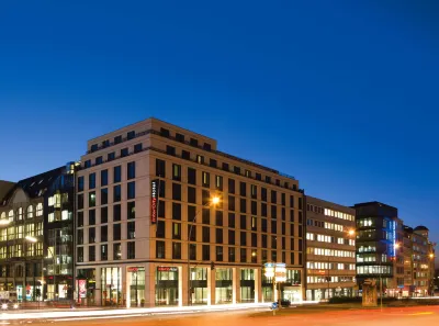 IntercityHotel Hamburg Hauptbahnhof Hotels near mooi cafe & restaurant