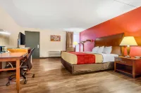 Econo Lodge Inn & Suites Brookings Hotels in Brookings