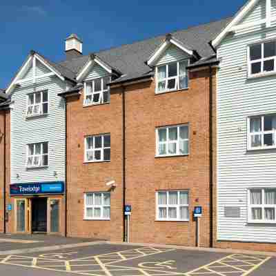 Travelodge Wellington Somerset Hotel Exterior