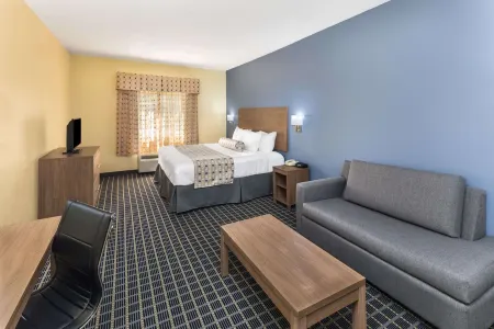 Days Inn & Suites by Wyndham Union City