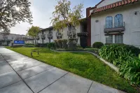 Americas Best Value Inn- San Jose Convention Center - موقف سيارات
