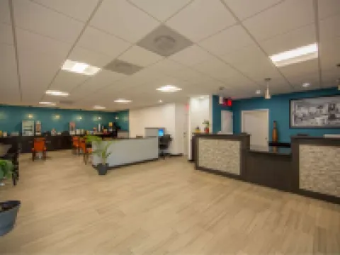 Super 8 by Wyndham Alexandria/Washington D.C. Area Hotels in Alexandria