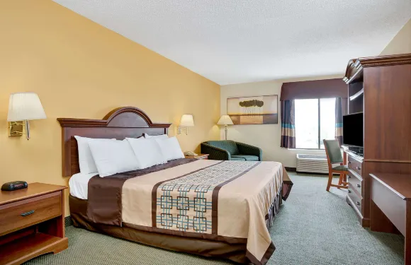 伯靈頓東戴斯酒店