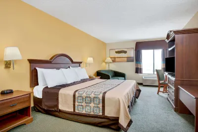 Days Inn by Wyndham Burlington East