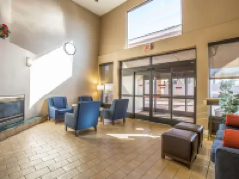 Quality Suites Hotels in Hamblen County