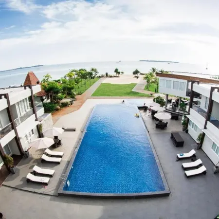 D'Season Premiere Hotel Jepara