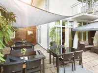 Empress Boutique Hotel Hotel dekat Stasiun Kereta Muenchen-Pasing