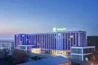 Holiday Inn Beijing Airport Zone Hotel dekat Xinhai Yuntong Hypermarket (Shuangxing Branch)
