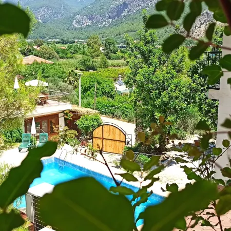 Swiss Eviniz Hotel