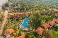 Coral Hotel Bangsaphan