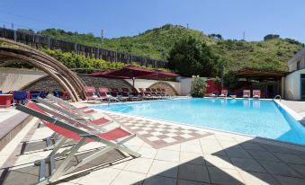 Grand Hotel la Tonnara - Housity