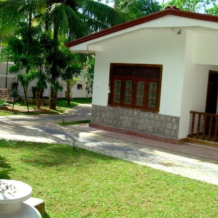 Bandhusena Apartments