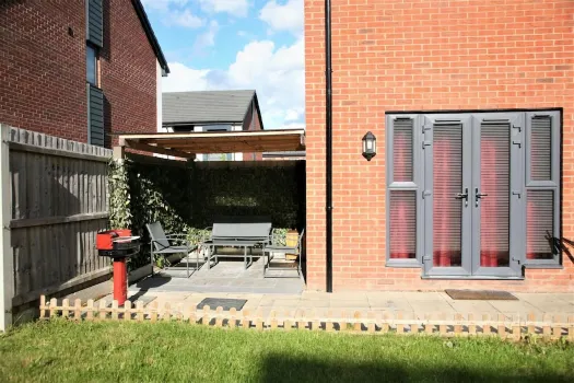 New Vibrant 3Bd House in Coventry West Midlands Hotels near University of Warwick