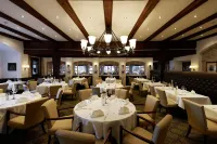 호텔 슈바르처 아들러 - 스포트 & 스파