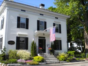 Benjamin F. Packard House Bed and Breakfast