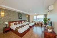 Tan Binh Hotel Отели в г. Донг Хой