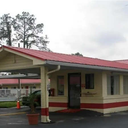 Red Carpet Inn Starke