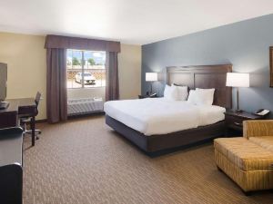 Best Western Temple Inn  Suites