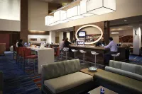 Delta Hotels Prince Edward - Bars