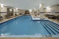 Residence Inn Montreal Airport - piscina