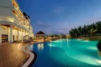 The Fern Sattva Resort Dwarka, Series by Marriott - piscina