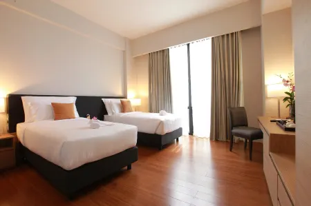 Privato Hotel Quezon City Отели рядом с достопримечательностью «The Immaculate Conception Cathedral of Cubao»