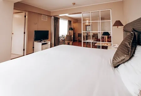 Suites del Bosque Hotel