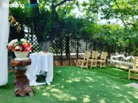 Safari House Tbilisi Wine & Family Hotel