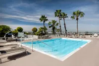 Holiday Inn LOS ANGELES GATEWAY - TORRANCE by IHG - Rooftop Pools