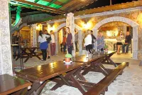 Atillas Getaway - piscine