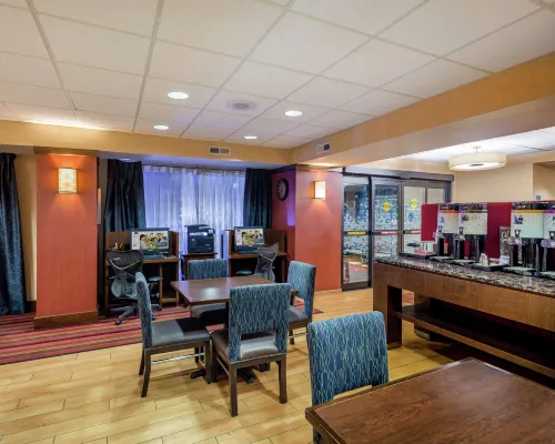 Hampton Inn Milwaukee-Airport تناول الطعام Photos