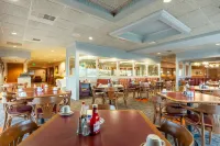 Suburban Studios I-80 Grand Island - Bữa sáng
