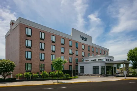 Fairfield Inn by Marriott JFK Airport Отели рядом с достопримечательностью «Заказник Джамайка Бэй»