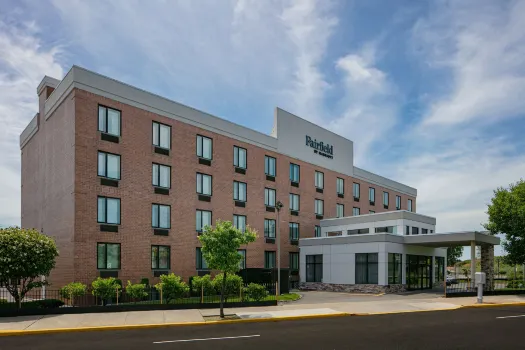 Fairfield Inn by Marriott JFK Airport Hotels in der Nähe von U-Bahn-Station Far Rockaway–Mott Avenue