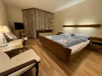 Hotel Restaurant Benny Hotels in Bad Bellingen