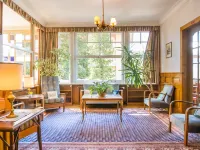 Historic Hotel Falken Hotels near Lager