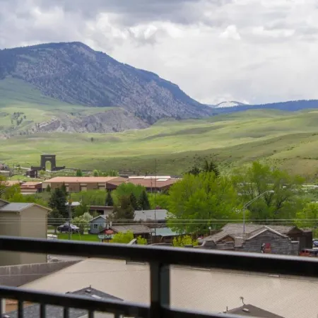 Travelodge by Wyndham Gardiner Yellowstone Park North
