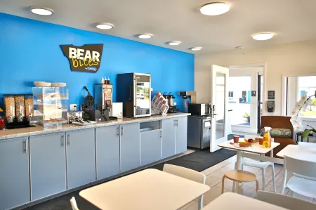 Travelodge by Wyndham Crescent City Отели в г. Бертш-Ошенвью