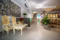 Metro Hotel Tirana - que admiten mascotas