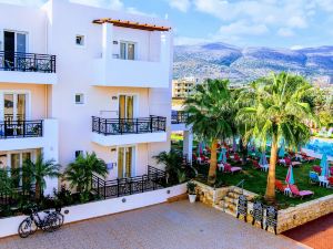 Yiannis Manos Hotel Resort